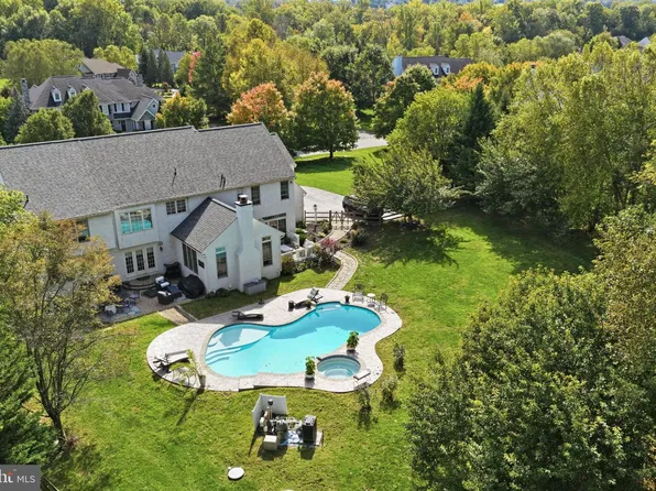 1704 Chantilly Ln, Chester Springs, PA 19425