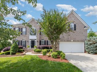 914 Butterburr Dr, Matthews, NC 28104