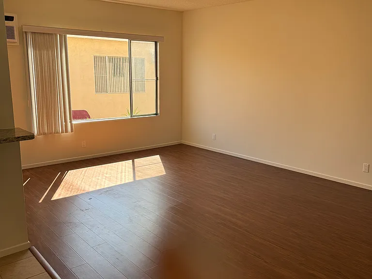 Corteen Place Apartments — Photo 5