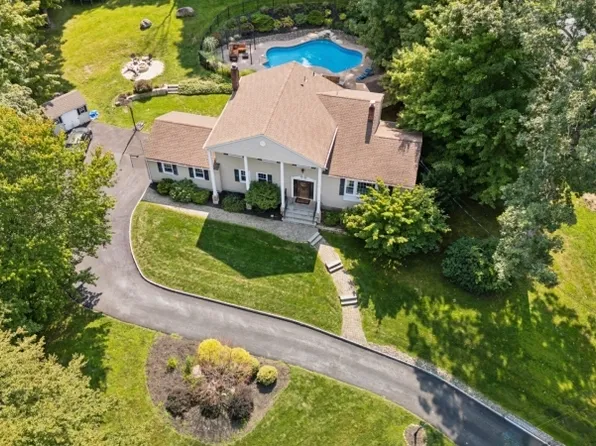 14 Old Chimney Rd, Randolph Twp., NJ 07869