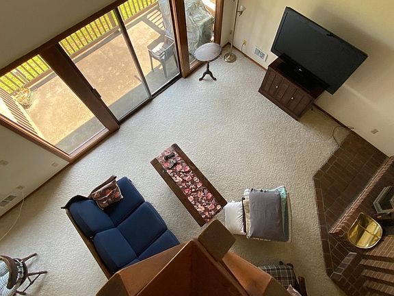 4th image of 50 Harborview Dr Unit 2