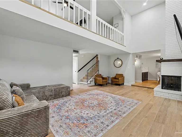 1313 Z Ave #Y — Photo 6