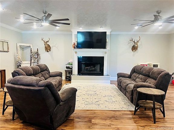 3rd image of 171 Domingue Rd