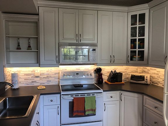 Newly Remodeled Kitchen