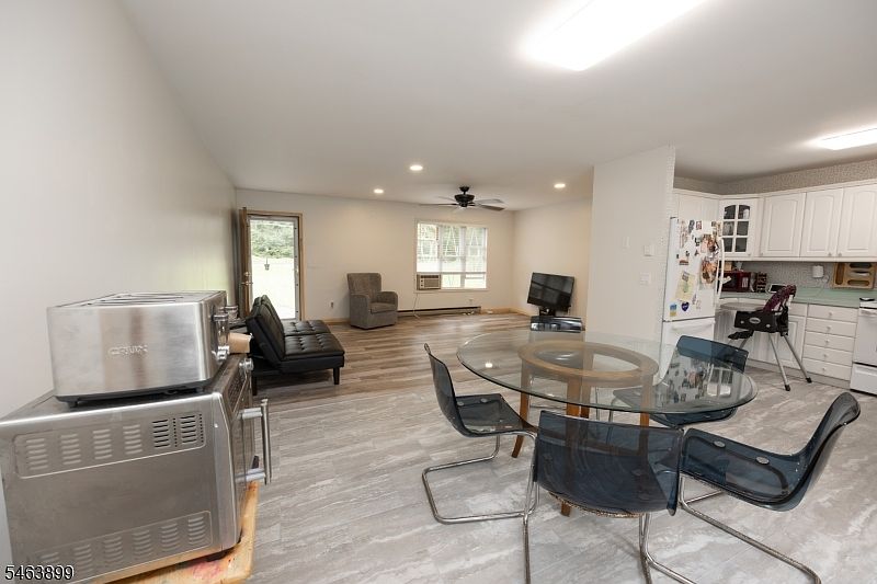 1st image of 172 New Rd