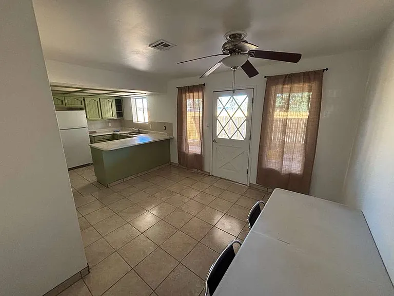833 S Palm Ave — Photo 6