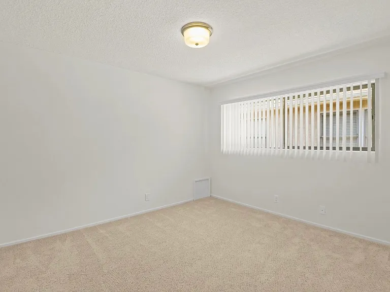 1226 McClellan Dr #12 — Photo 18