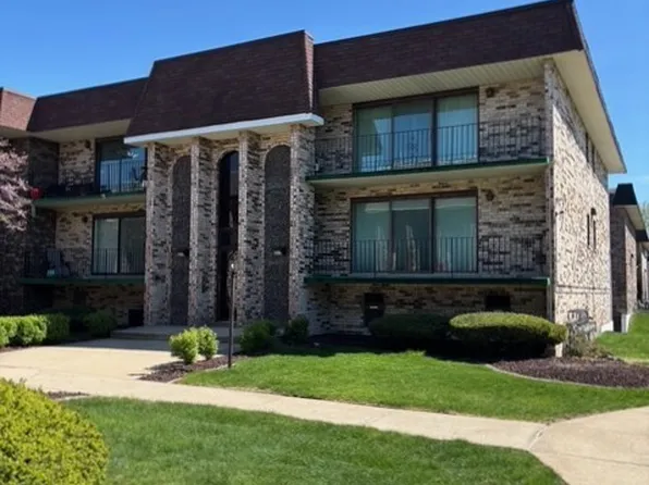 9132 S Pulaski Rd APT 2E, Oak Lawn, IL 60453