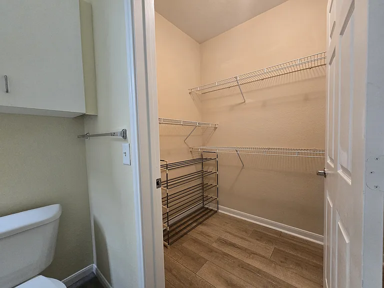 796 N Orange Ave #402 — Photo 18