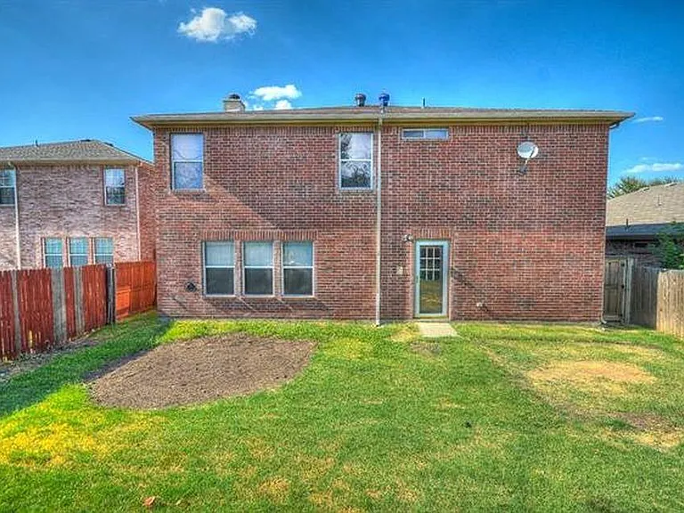 2152 Royal Acres Trl — Photo 30