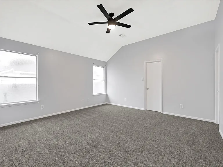 15019 Dunster Ln — Photo 17