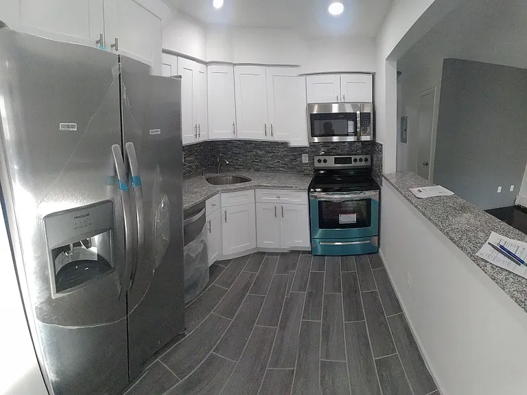 729 10th St #3C — Photo 5