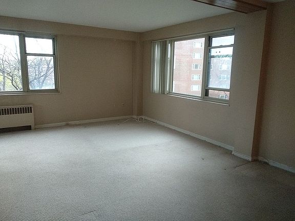 2nd image of 11820 Edgewater Dr APT 503