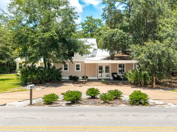 92 W Harborview Rd, Pt Washington, FL 32459