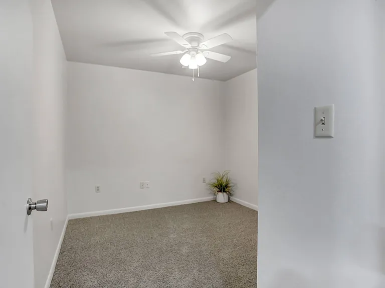 20 Britton Ct — Photo 11