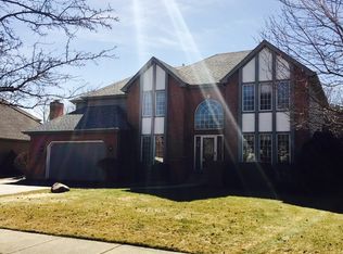 2515 Nottingham Ln, Naperville, IL 60565