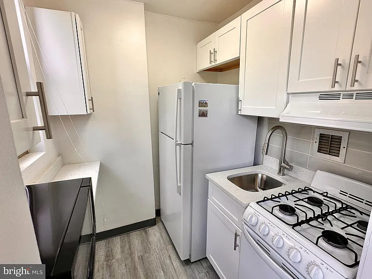1111 Arlington Blvd #210 — Photo 5