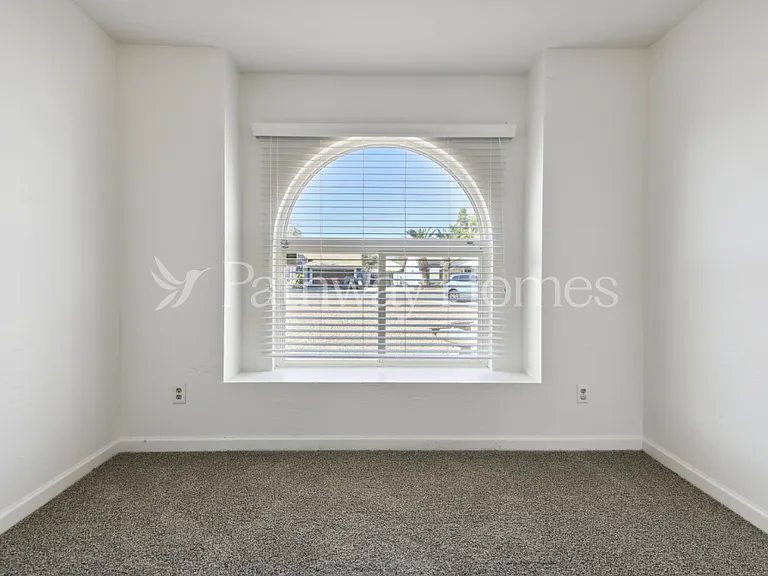 7704 W San Juan Ave — Photo 10
