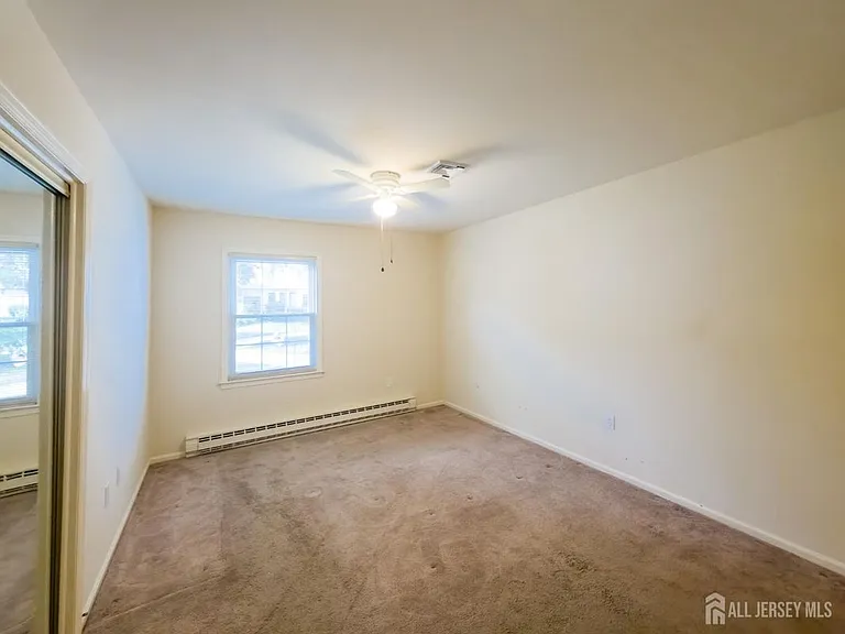227 Manchester Ln — Photo 11
