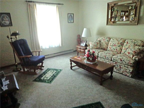 4th image of 3209 Beachwood Dr