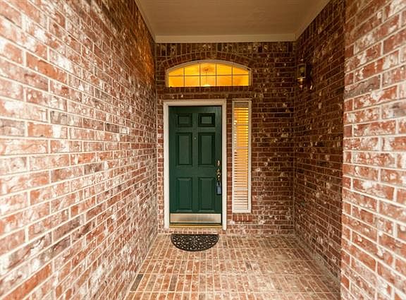 4th image of 3721 Lake Country Dr
