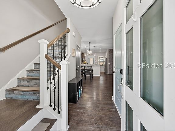 3rd image of 45 Augustine Rd