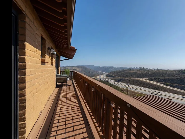 Palos Verdes Dr — Photo 19