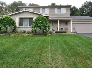 22692 Shadow Pine Way, Novi, MI 48375