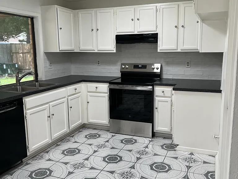 17515 Wild Willow Ln — Photo 11