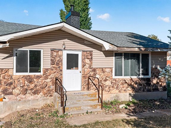 4th image of 1537 N Old Highway 91