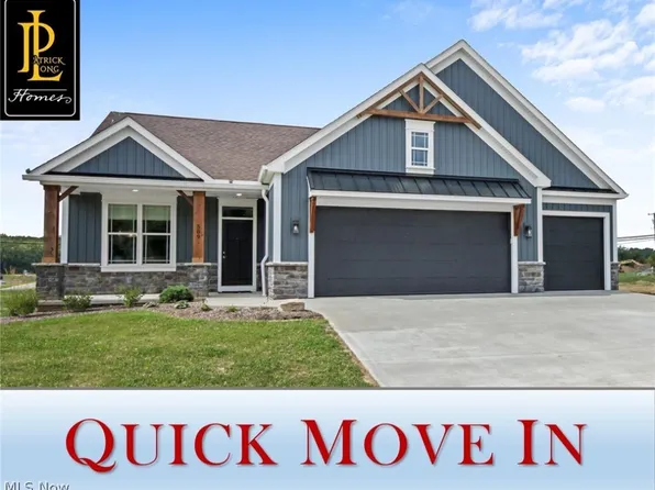 509 Meadowcreek Cir NE #11, Hartville, OH 44632