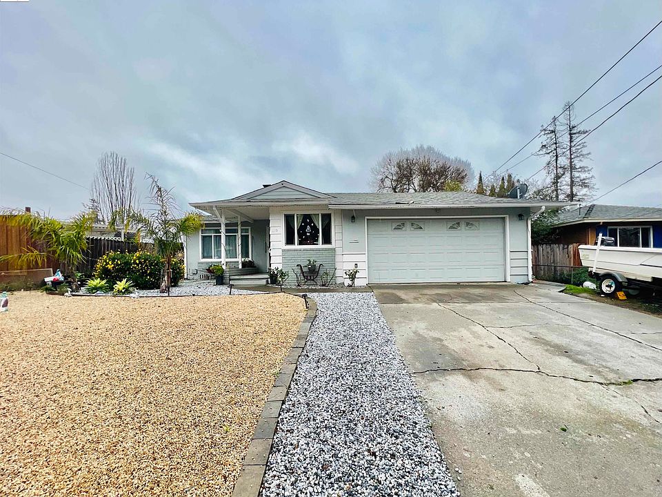 1st image of 119 W Carolyn Dr