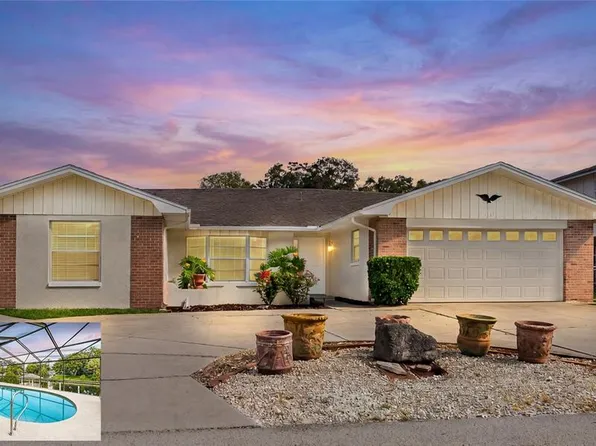 10 Felicia Ct, Palm Coast, FL 32137