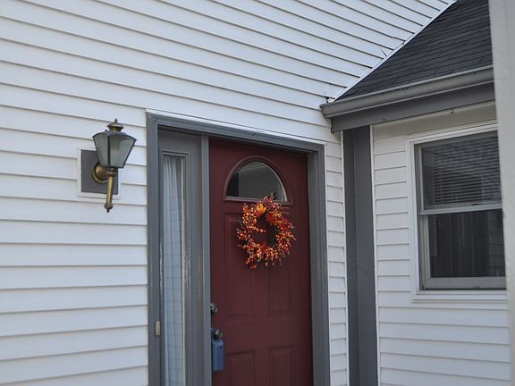 2nd image of 1537 Milbridge Dr