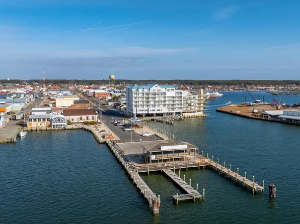 1021 Main St #202, Crisfield, MD 21817