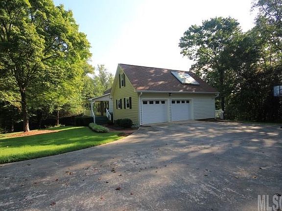 2nd image of 104 Shady Ln