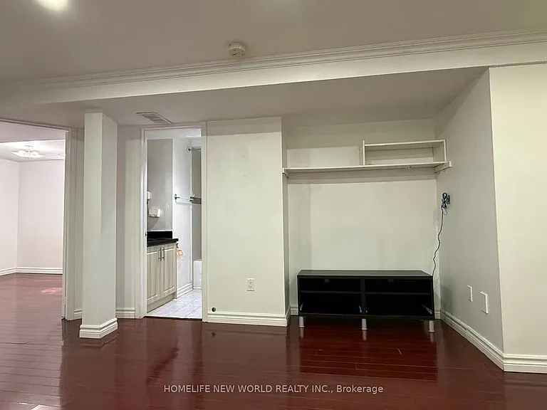 84 James Edward Dr #BASEMENT — Photo 3