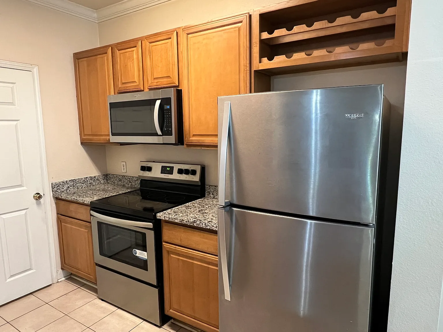 2 bed, 1110 sqft, $1,475 — Photo 2