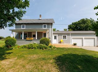 82 Allen Road, Grand Isle, VT 05458