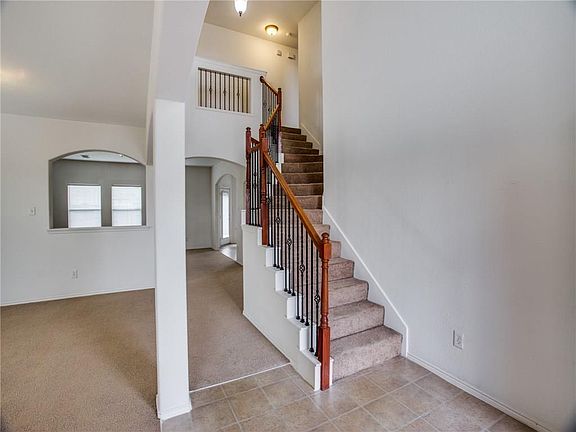 4th image of 8148 Plateau Dr