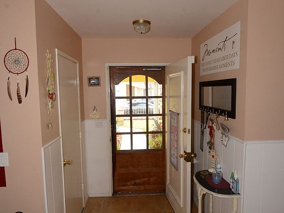5th image of 3179 W Bridgeport Ave