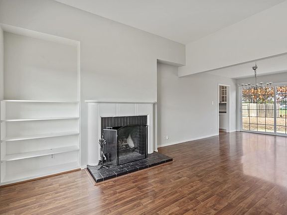 3rd image of 965 Anna St