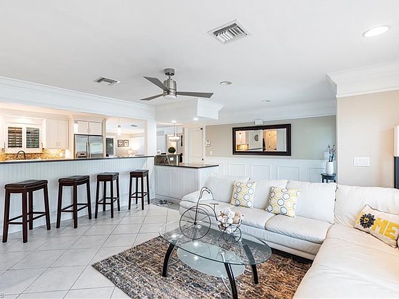 3rd image of 508 W Valley Dr