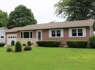 3412 Greenhills Pl, La Crosse, WI 54601