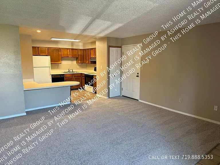 1238 Firefly Cir — Photo 5