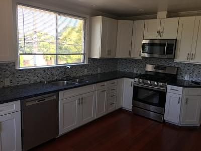 5th image of 1710 Elizabeth St