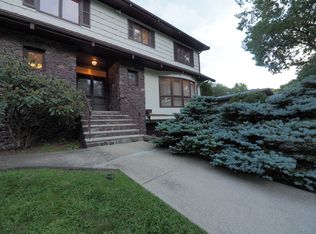 17 Parsons Dr, Swampscott, MA 01907