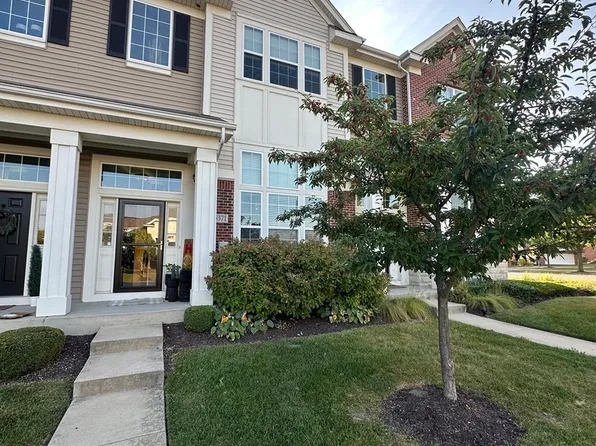 15371 Sheffield Square Pkwy, Orland Park, IL 60462