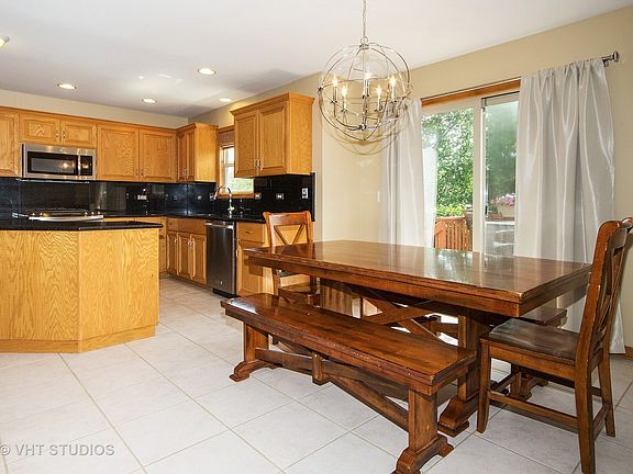 4th image of 25023 Sandra Ln