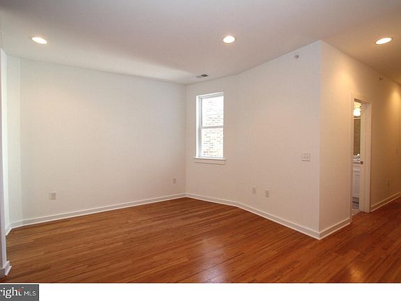 5th image of 3118 Richmond St #4